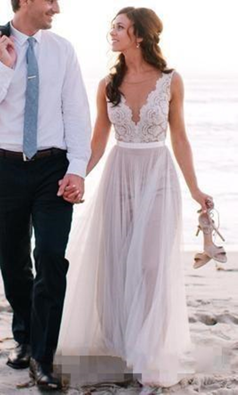 2020 New Arrival Summer Beach A Line Wedding Dresses Illusion Bodice Lace V Neck Covered Buttons Back Modern Boho Bridal Wedding Gowns 2018
