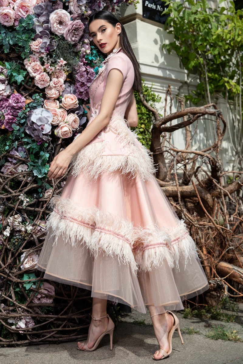 2020 Pink Feather Prom Dresses V Neck 3D Flower Appliqued Beaded Celebrity Party Gowns Tea Length Costume Formal Evening Dress