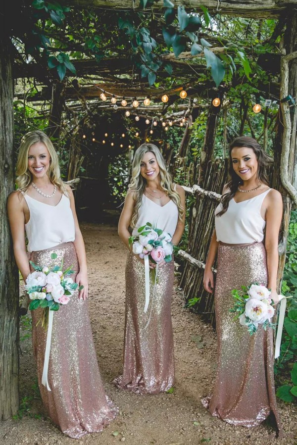 2019 Rose Gold Sequined White Top Two Pieces Bridesmaid Dresses Bohemian Country Long Maid Of Honor Wedding Guest Dresses