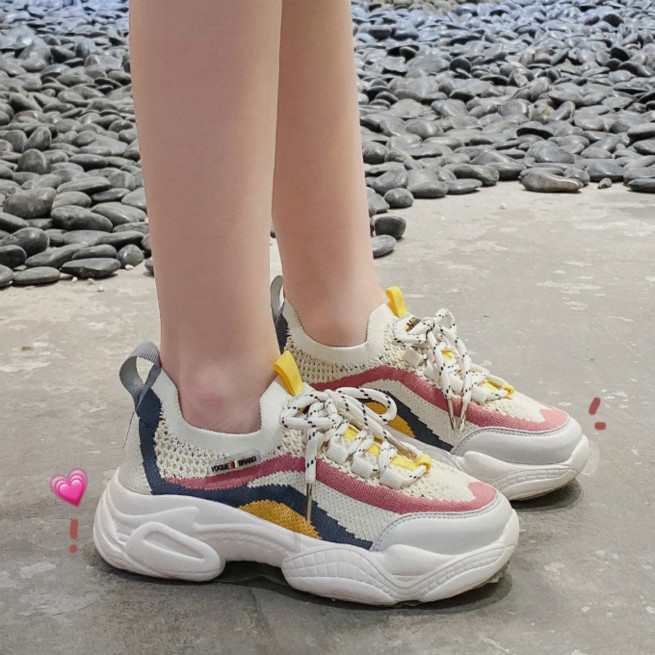 Kids Designer Shoes Boys Girls Fashion Sport Running Shoes Children 2020 Luxury Lace Up Sneakers Child Unisex Breathable Sneakers, Black
Kids Designer Shoes Boys Girls Fashion Sport Running Shoes Children 2020 Luxury Lace Up Sneakers Child Unisex Breathable Sneakers, Black