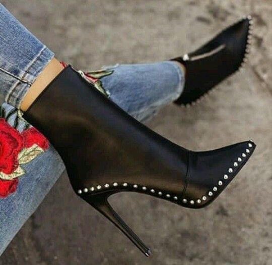 Sexy Concise Elegant Womens Boots Ankle Short Super High Solid Vintage Boots Pointed Toe Concise Winter Big Size Shoes, Black
Sexy Concise Elegant Womens Boots Ankle Short Super High Solid Vintage Boots Pointed Toe Concise Winter Big Size Shoes, Black
