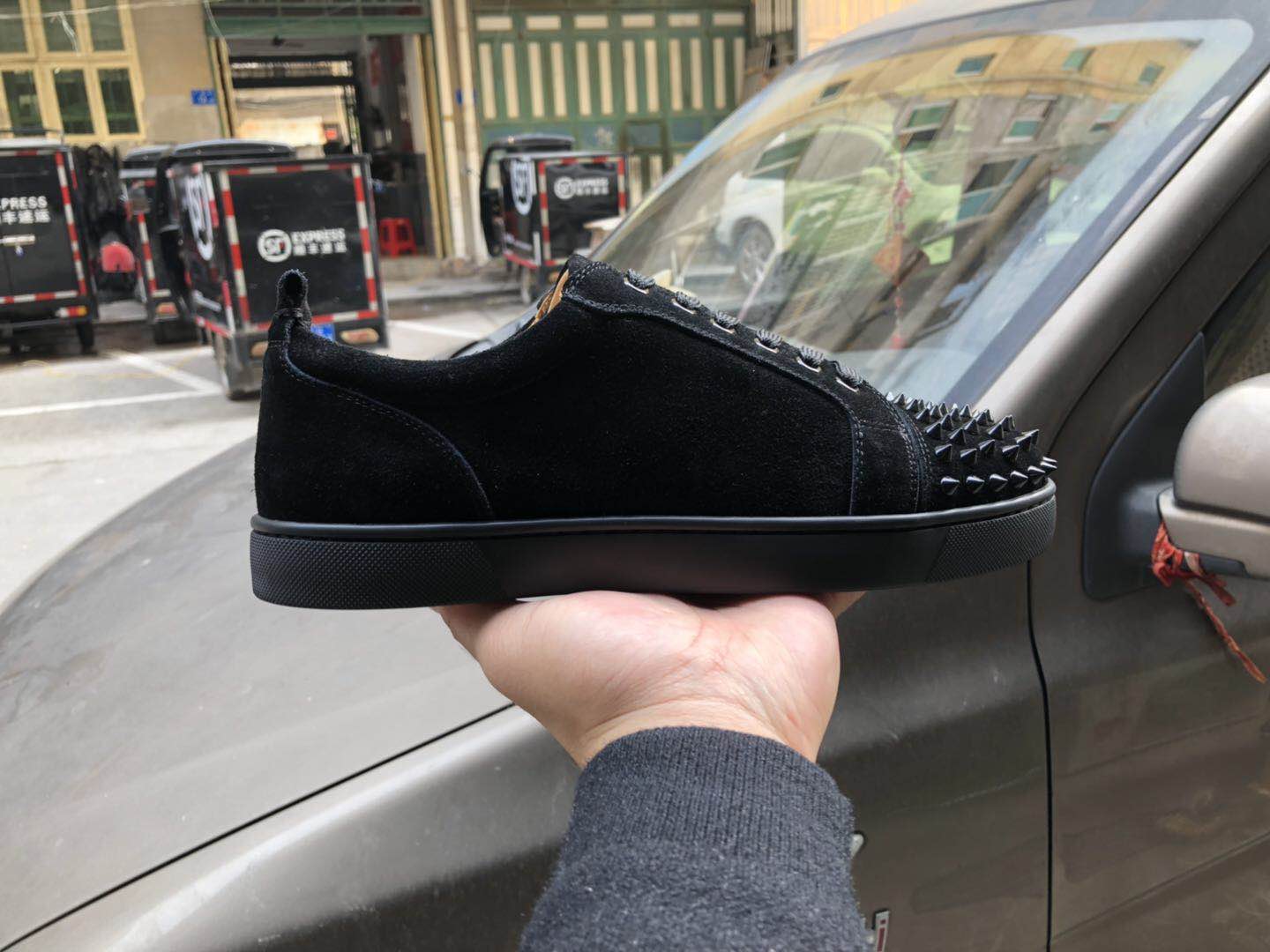 Designer Low Cut Suede spike casual Shoes Party Wedding crystal Leather Sneakers Red Sole Women Men Flats sneaker big size 35-47, As picture
Designer Low Cut Suede spike casual Shoes Party Wedding crystal Leather Sneakers Red Sole Women Men Flats sneaker big size 35-47, As picture