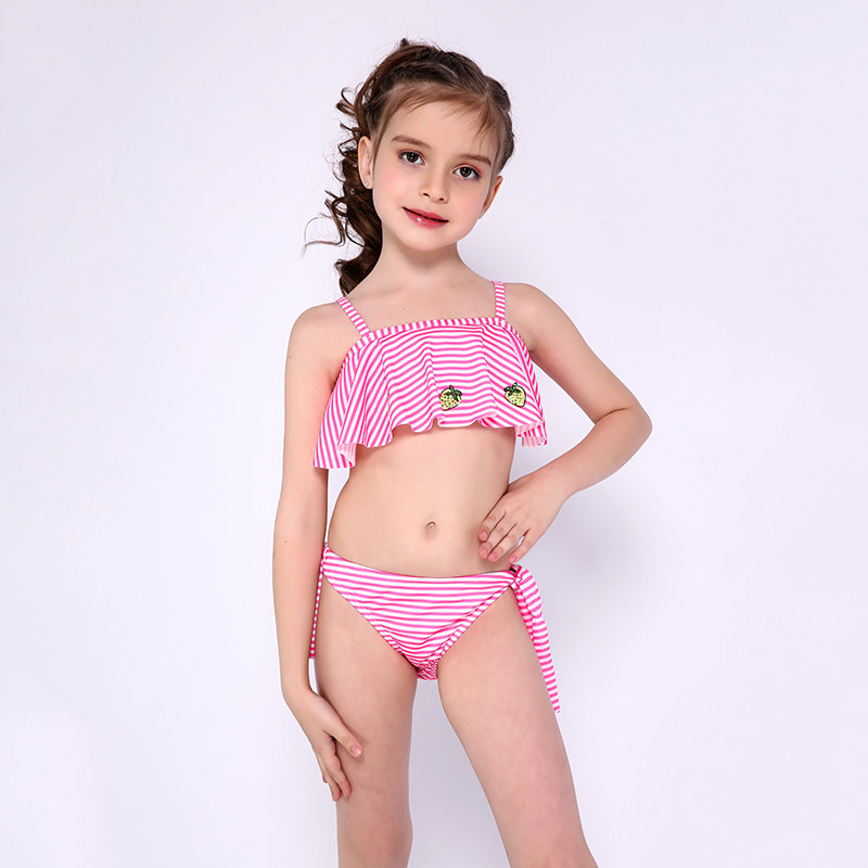 Girls 2-Piece Blue Pink Swimsuit Bathing suit For Girl's Color Stitching Print Two Piece Children's Swimwear Cute princess swimsuit
Girls 2-Piece Blue Pink Swimsuit Bathing suit For Girl's Color Stitching Print Two Piece Children's Swimwear Cute princess swimsuit
