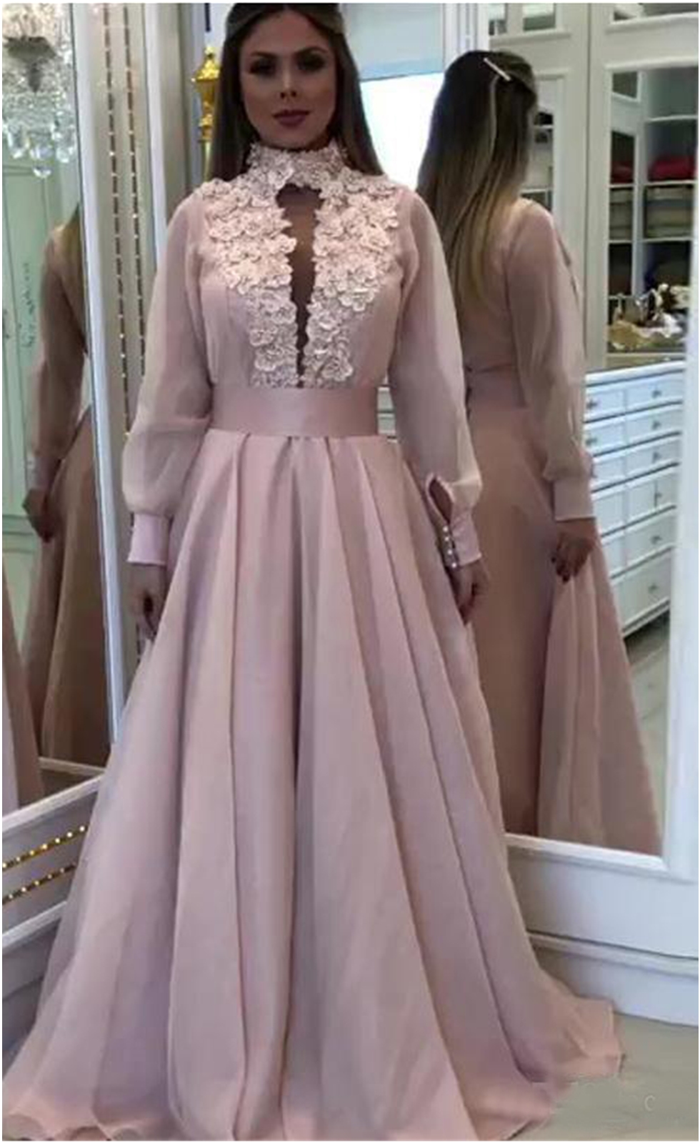 Elegant A Line Arabic Dubai Prom Dresses High Neck Long Sleeves 3D Flower Bead Formal Wear Floor Length Chiffon Evening Gown