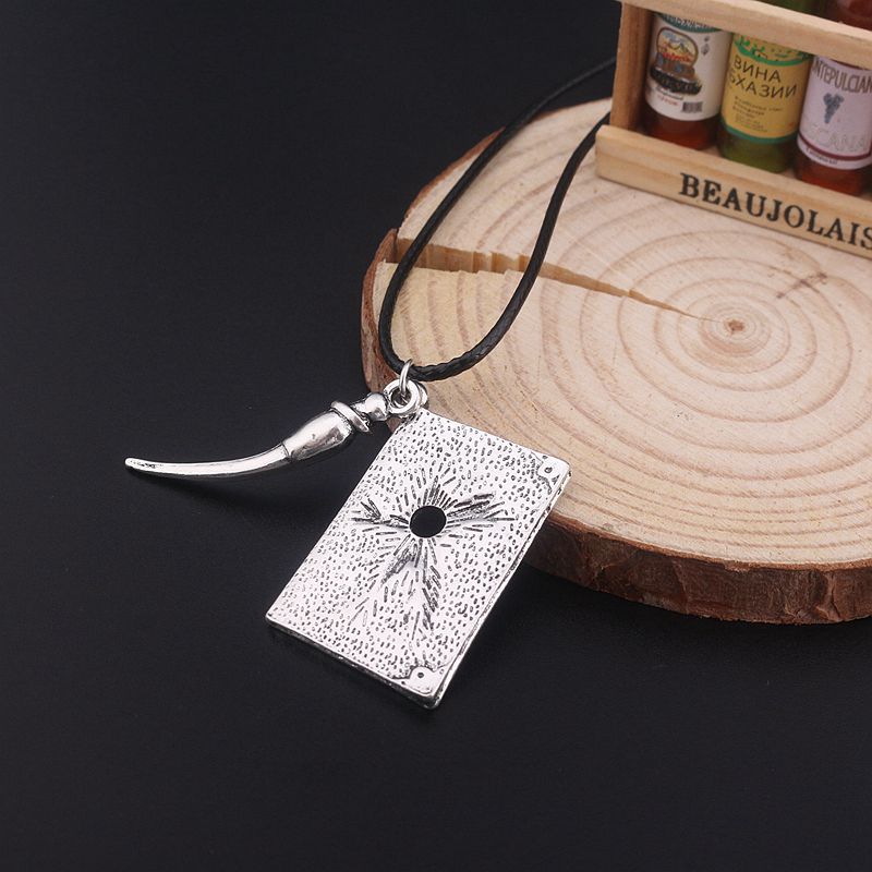 SC Movie Horcrux Pendant Keychain Basilisk Fang and Tom Riddle Diary Key Chain With Teeth Metal Pendant Accessories Gift