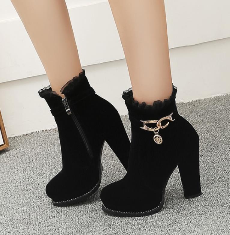 size 33 to 42 43 chic comfortable platform chunky heels ankle booties luxury designer women boots come with box, Black come with box
size 33 to 42 43 chic comfortable platform chunky heels ankle booties luxury designer women boots come with box, Black come with box