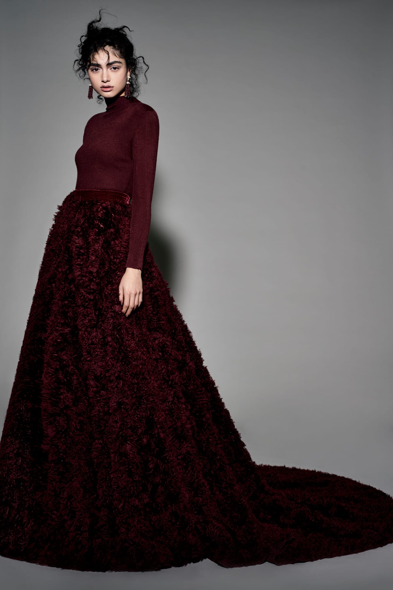 Burgundy Prom Dresses High Neck A Line Sweep Train Custom Made Long Sleeve Evening Dress Ruffles 3D Floral Appliques Formal Occasion Gowns