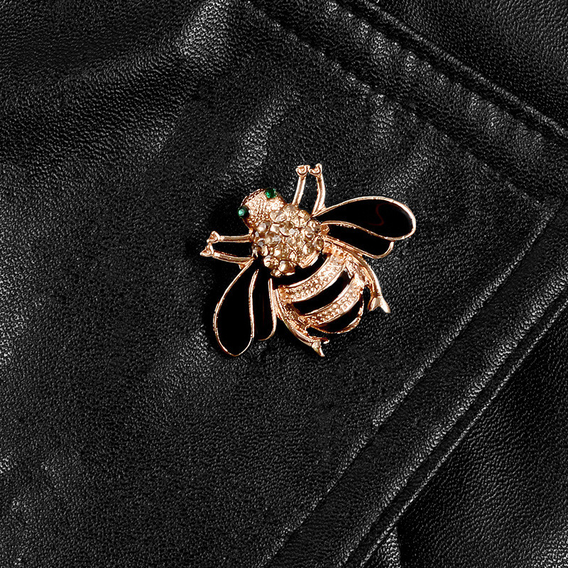 Delicate Gold Bee Brooches Crystal Rhinestone Pin Brooch Enamel Brooches Jewelry Gifts For Women Men Brooch, Gray
Delicate Gold Bee Brooches Crystal Rhinestone Pin Brooch Enamel Brooches Jewelry Gifts For Women Men Brooch, Gray