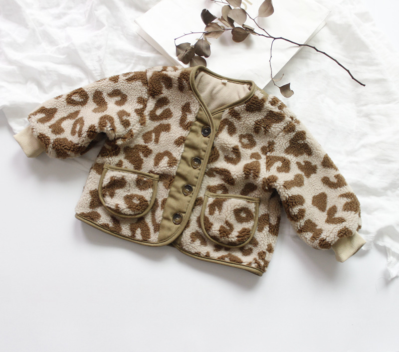 Children Winter Thicken Coats Korean Style Kids Clothes Leopard Pattern Lamb Warm Outerwear Baby Boys Girls Padded Jackets
Children Winter Thicken Coats Korean Style Kids Clothes Leopard Pattern Lamb Warm Outerwear Baby Boys Girls Padded Jackets