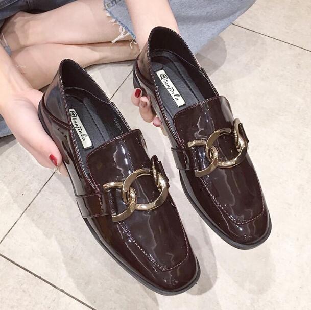 New products Fashion women Square heel loafers Vintage Chains Lady Square Toes Fresh Shallow mouth Designer Lady dress party shoes plus size, Option picture color
New products Fashion women Square heel loafers Vintage Chains Lady Square Toes Fresh Shallow mouth Designer Lady dress party shoes plus size, Option picture color