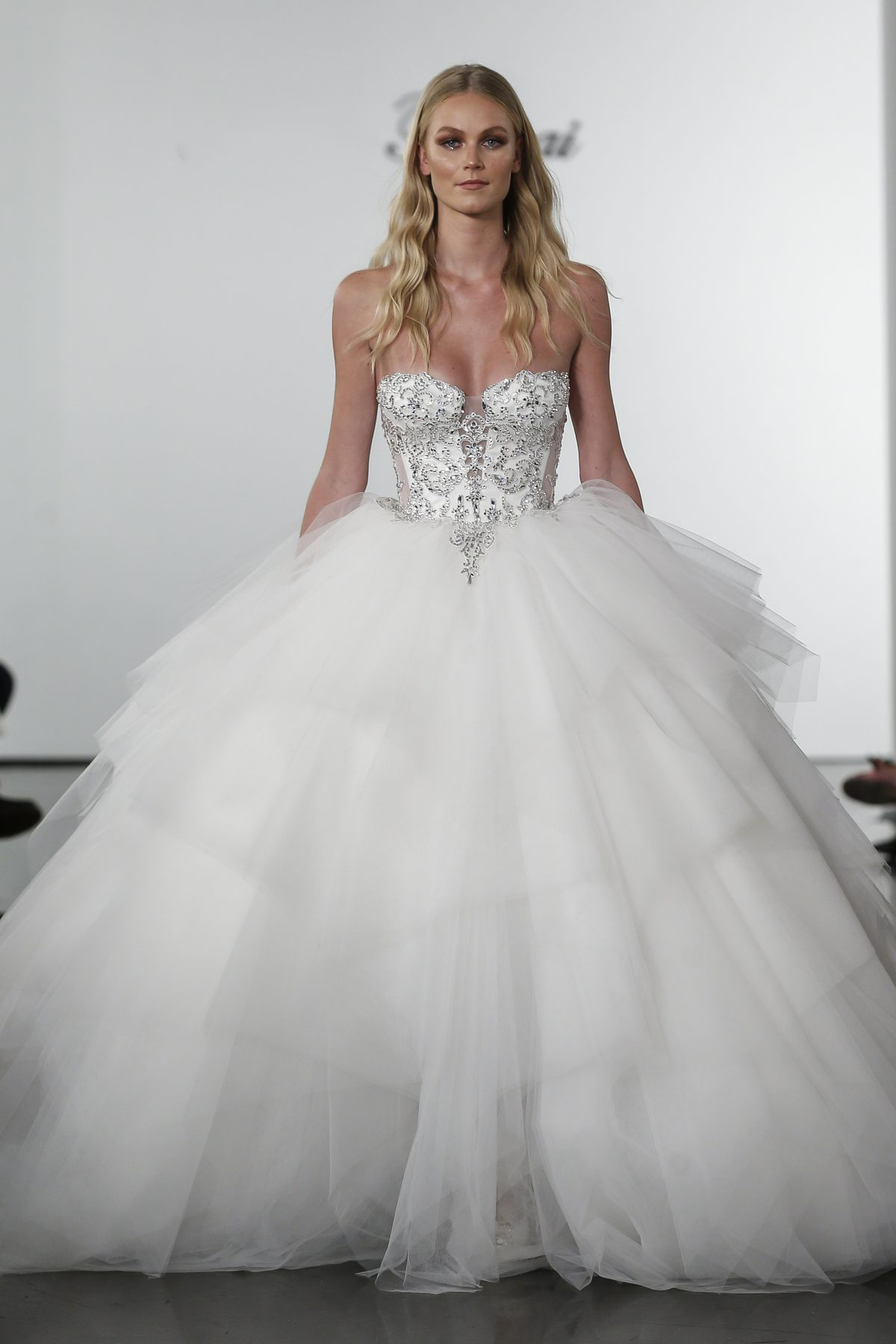 2019 Pnina Tornai A Line Wedding Dresses Sweetheart Backless Beaded Bridal Gowns Sweep Train Plus Size Beach Wedding Dress Cheap