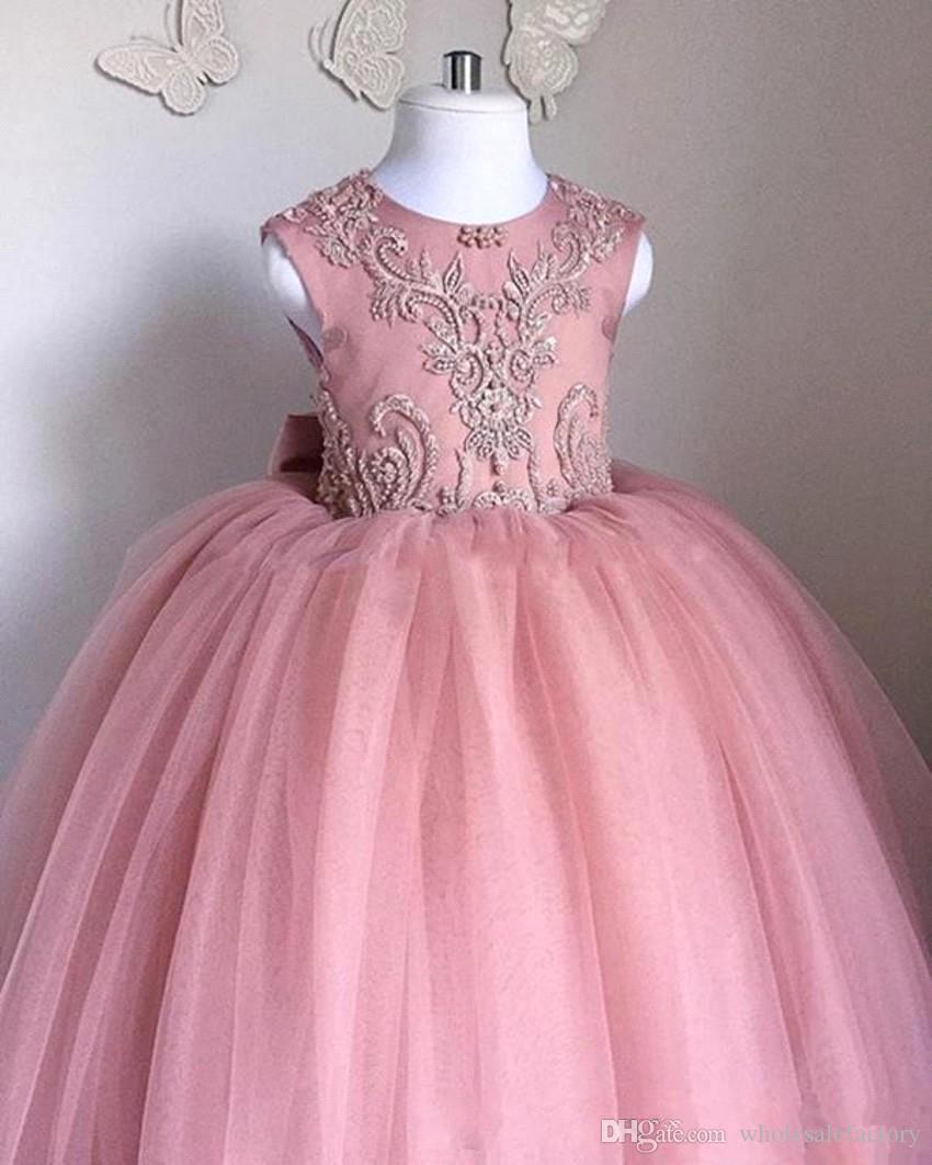 Adorable Pink Bow Sash Back Flower Girl Dresses Princess A Line Crew Neck Lace Appliques Long Kids Toddler Formal Communion Gowns BC1708