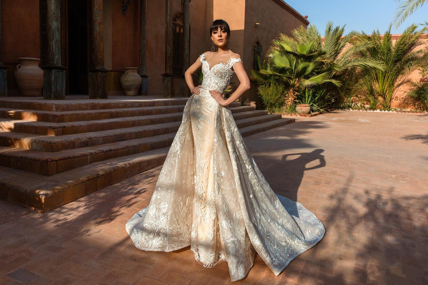 2019 New Gorgeous Mermaid Wedding Dresses with Detachable Train Light Champagne Full Lace Off The Shoulder Bridal Gowns Garden Country Plus