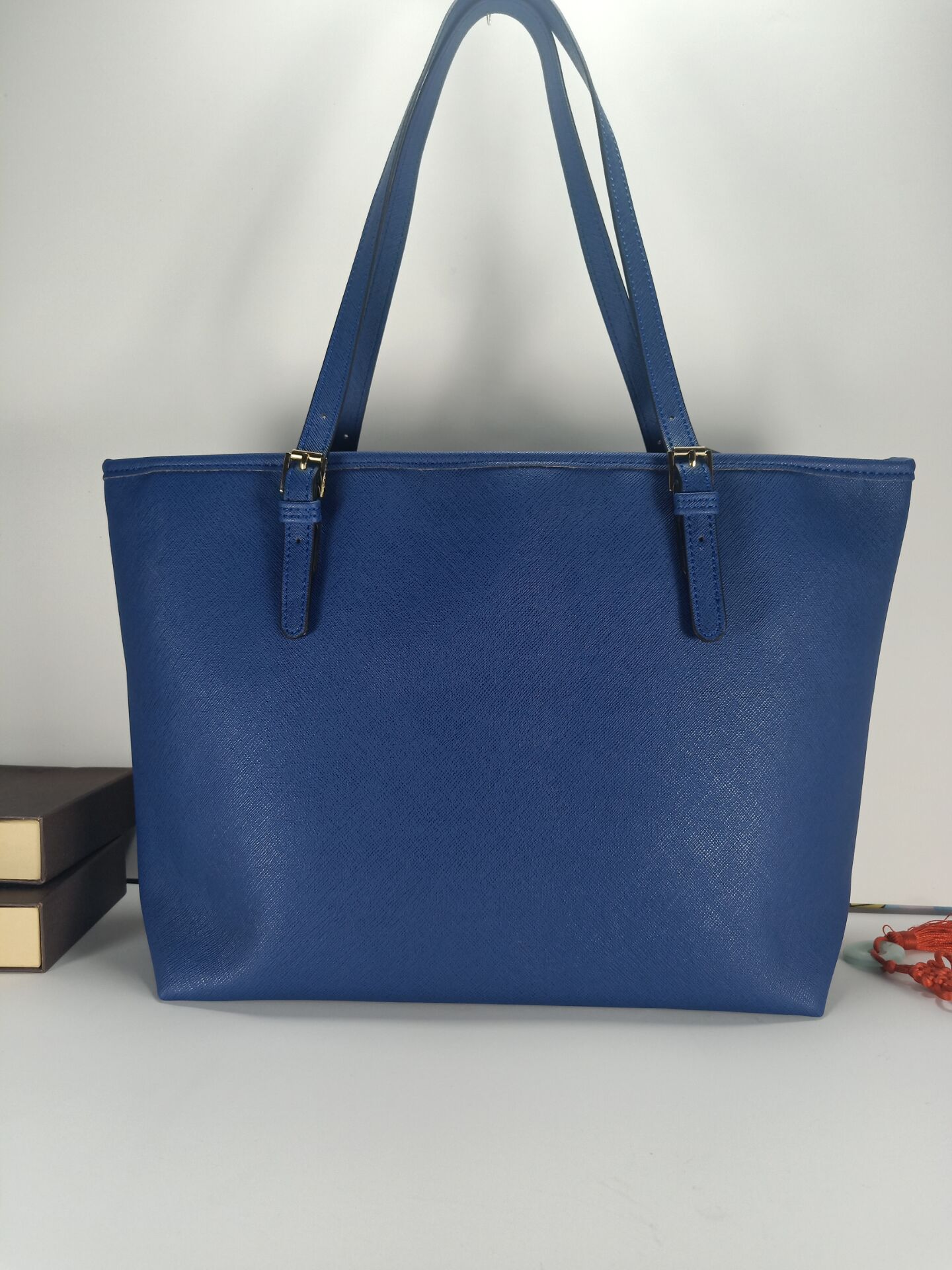 new fashion women handbag pu leather ladies designer composite bag lady clutch bag shoulder tote female purse high qulity free shipping 6820, Coffee
new fashion women handbag pu leather ladies designer composite bag lady clutch bag shoulder tote female purse high qulity free shipping 6820, Coffee