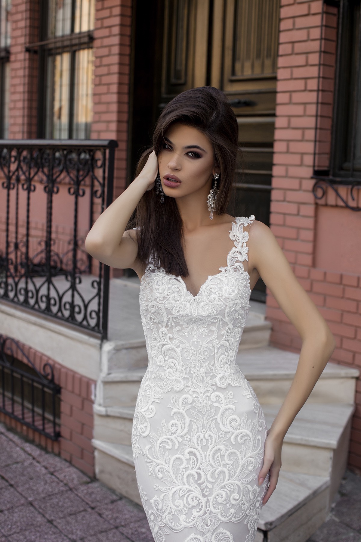 Gorgeous Mermaid Dresses Lace Applique Sexy Back Sweep Train Country Wedding Dress Custom Made Illusion Plus Size Bridal Gowns