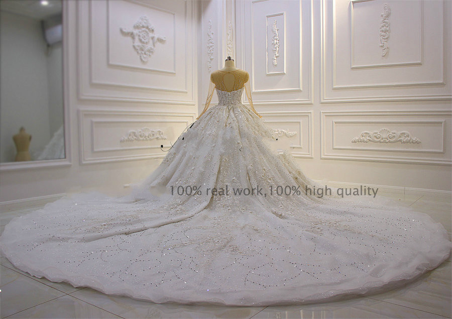 Luxury 2020 Lace Ball Gown Wedding Dresses Jewel Neck Beaded 3D Floral Appliqued Country Bridal Gowns Vintage Plus Size Robes De Soiree