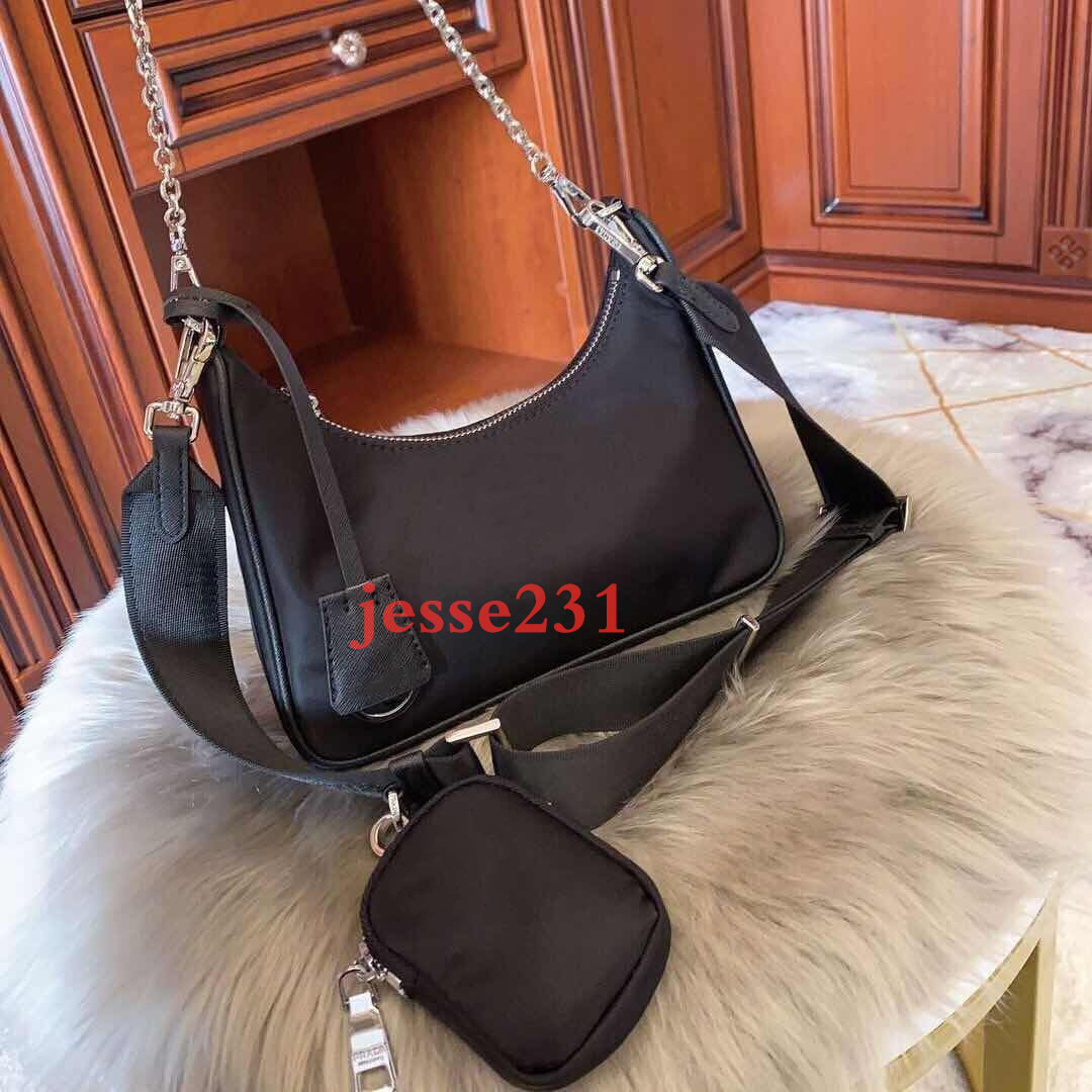 Fashion 2pcs/set women shoulder bag waterproof canvas Chest pack Re-Edition 2005 Saffiano Tote handbags purse messenger crossbody bag wallet
Fashion 2pcs/set women shoulder bag waterproof canvas Chest pack Re-Edition 2005 Saffiano Tote handbags purse messenger crossbody bag wallet