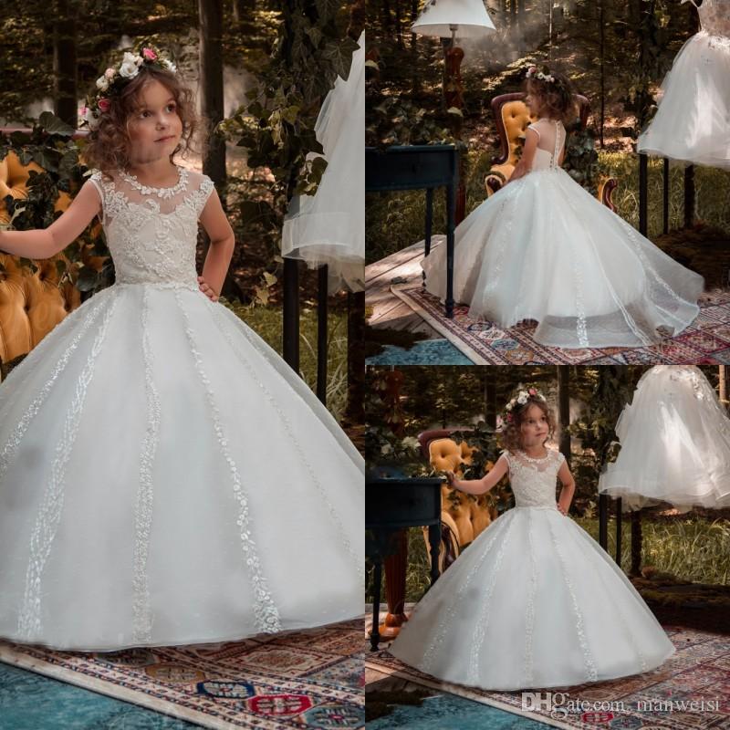 Princess Ball Gown Flower Girls Dresses For Weddings Lace Appliqued Cap Sleeve Little Kids First Communion Dress New Arrival, Red 
Princess Ball Gown Flower Girls Dresses For Weddings Lace Appliqued Cap Sleeve Little Kids First Communion Dress New Arrival, Red