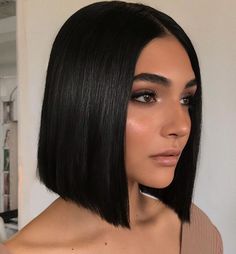 hot hairstyle ladies short cut bob straight wig African Ameri soft brazilian hair simulation human hair short bob style wig mid part, Black
hot hairstyle ladies short cut bob straight wig African Ameri soft brazilian hair simulation human hair short bob style wig mid part, Black