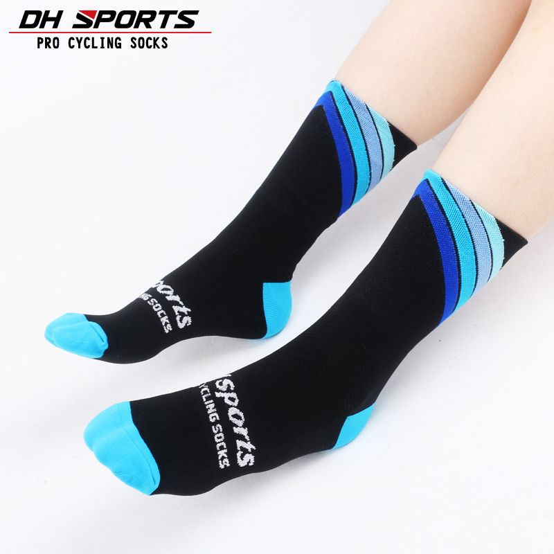 DH SPORTS New Professional Cycling Socks Men Women Outdoor Road Bicycle Bike Socks Brand Running Compression Sport Sock