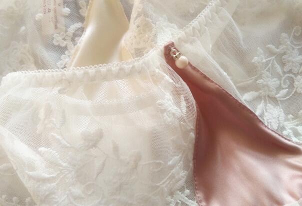 2019 New Arrival Plus Size M L XL 3XL Princess Lovely Cute Lolita Kawaii Sexy Embroidery Satin Lace Panties Underwear brief T200110