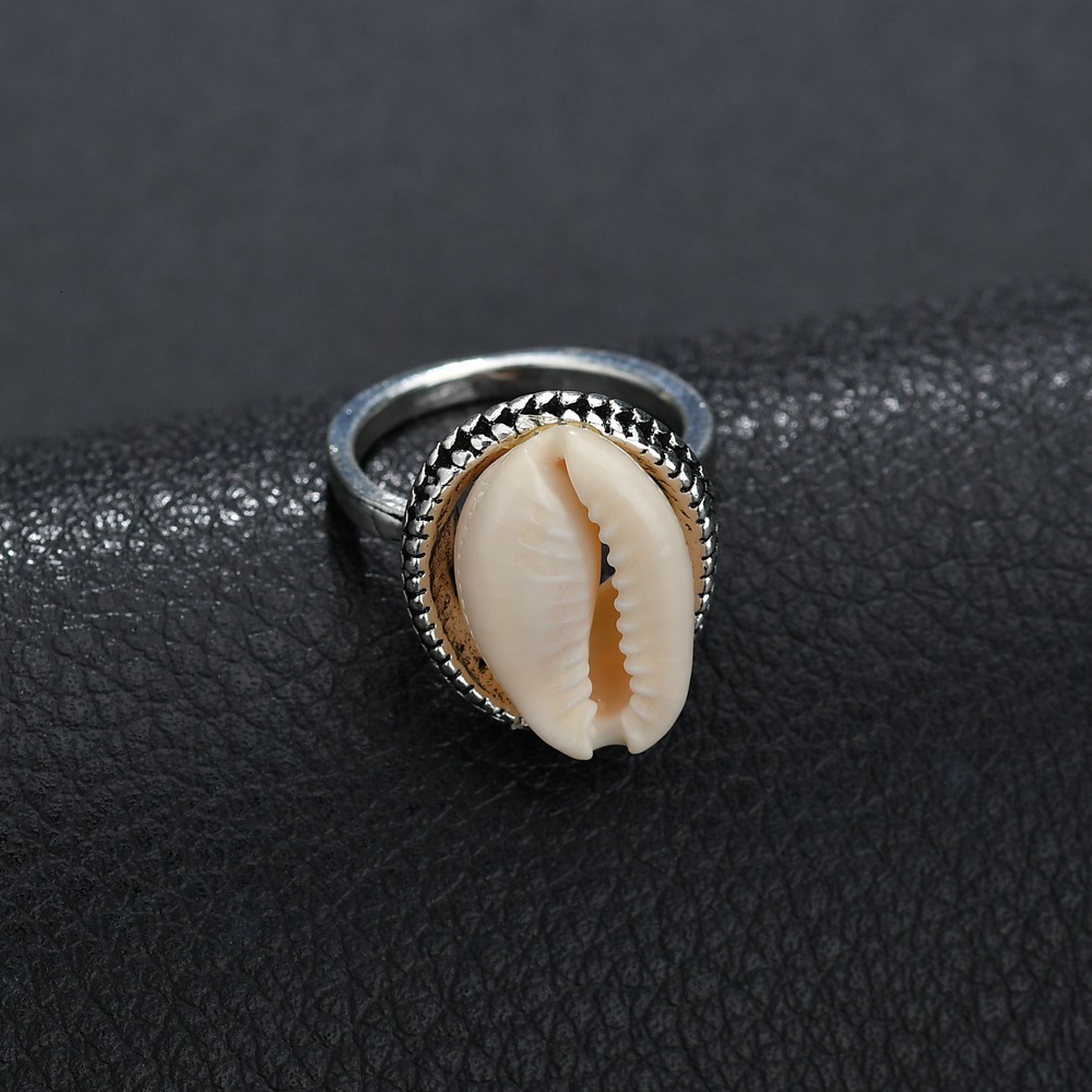 Women Shell Jewelry Ornaments Originality Ornaments Shell Woman Joker Concise Ring 
Women Shell Jewelry Ornaments Originality Ornaments Shell Woman Joker Concise Ring