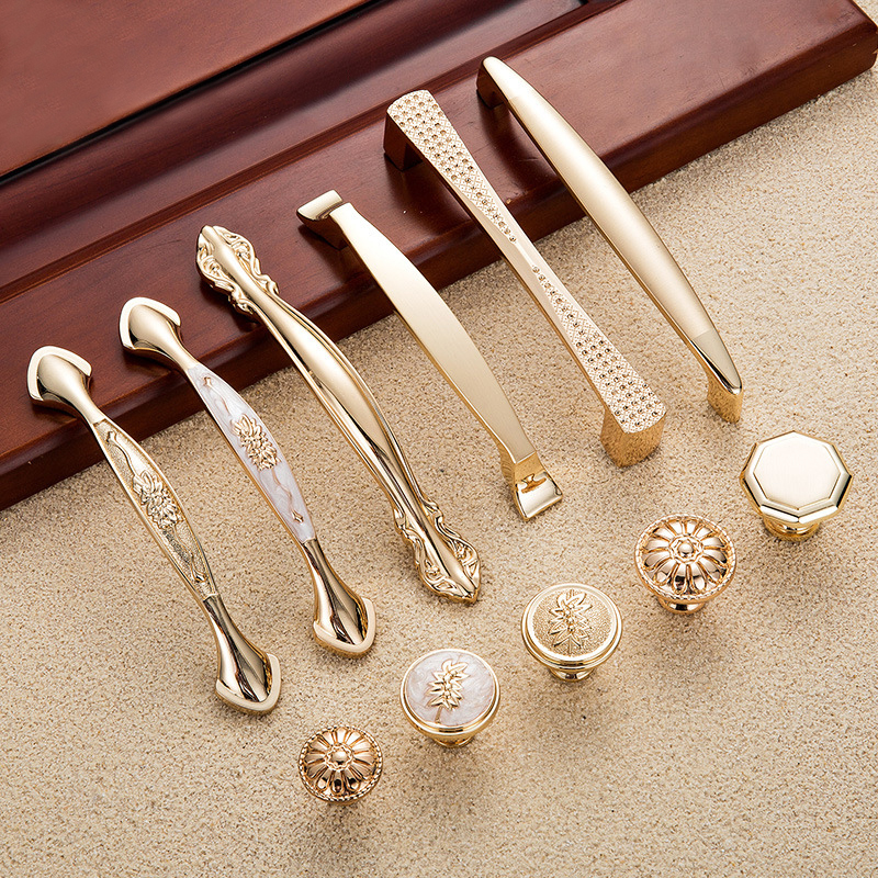 2 pcs Gold Door Handles Wardrobe Drawer Pulls Kitchen Cabinet Knobs Handles Fittings for Furniture Handles Hardware Accessories
2 pcs Gold Door Handles Wardrobe Drawer Pulls Kitchen Cabinet Knobs Handles Fittings for Furniture Handles Hardware Accessories