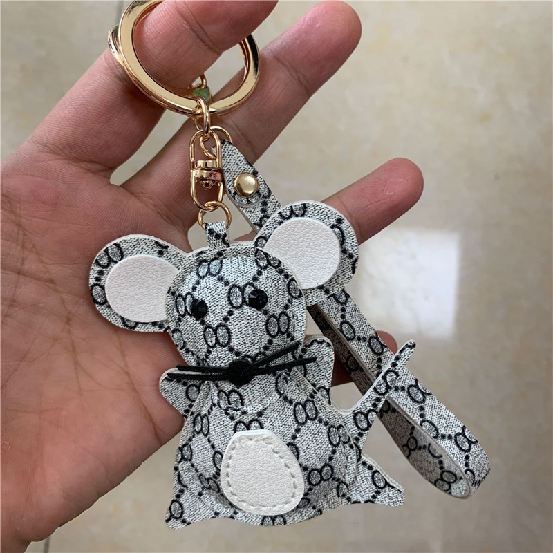 Mouse Design Keychains Cartoon Fashion Luxury Key Chain Accessories for Car Keys PU Leather Animal Keyrings Rings Holder Bag Charm Jewelry
Mouse Design Keychains Cartoon Fashion Luxury Key Chain Accessories for Car Keys PU Leather Animal Keyrings Rings Holder Bag Charm Jewelry