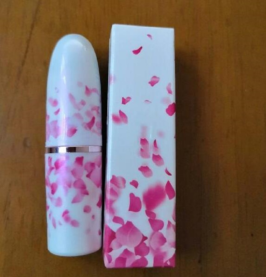 2019 NEW matte Lipstick M Makeup Luster Retro Lipsticks Frost Sexy Matte Lipsticks 3g 5 colors lipsticks with English Name
2019 NEW matte Lipstick M Makeup Luster Retro Lipsticks Frost Sexy Matte Lipsticks 3g 5 colors lipsticks with English Name