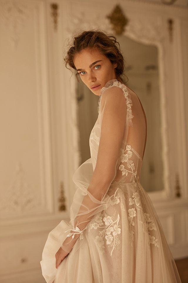 Simple Bohemian Lia Martinez A Line Wedding Dresses Jewel Neck Long Sleeve Applique Tulle Lace Wedding Gowns Sweep Train robe de mariée