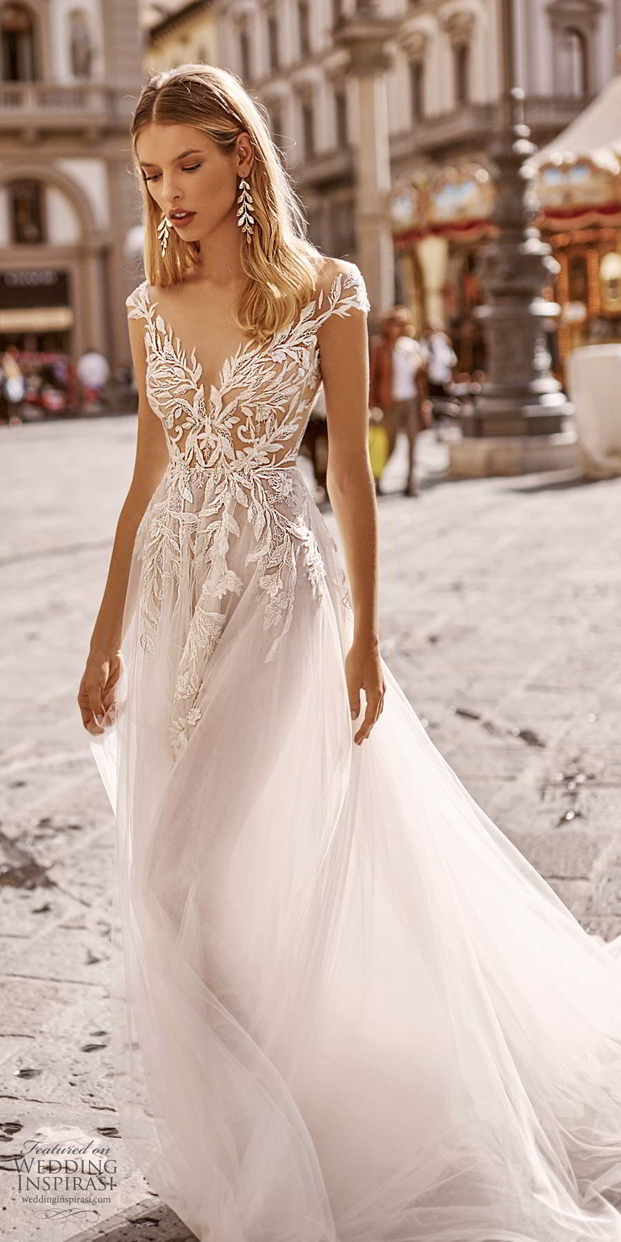 2020 Beach Wedding Dresses V Neck Lace Apliques Illusion A Line Boho Wedding Dress Cap Sleeves Backless Robes De Mariée