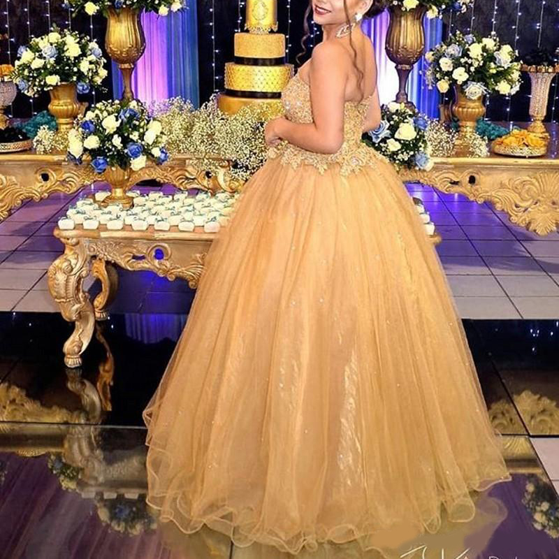 Gold Quinceanera Dresses 2020 A-line Strapless Sequins Beaded Appliques Corset Long Party Dress For Birthday Tulle vestidos de quinceaneras
