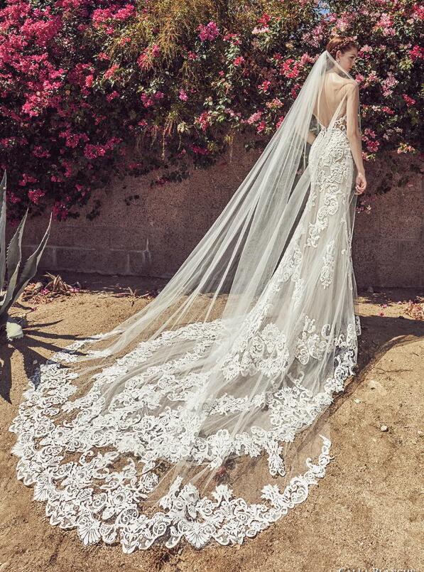 2019 Calla Blanche Mermaid Wedding Dresses Lace Applique V Neck Backless Country Bridal Gowns robe de mariée Sweep Train Beach Wedding Dress