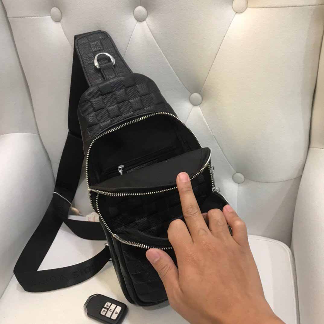 High quality Brand messenger bags Fashion inclined Men shoulder bag Europe and United States star favorite business Chest pack bag 28x20x6cm, Black2
High quality Brand messenger bags Fashion inclined Men shoulder bag Europe and United States star favorite business Chest pack bag 28x20x6cm, Black2