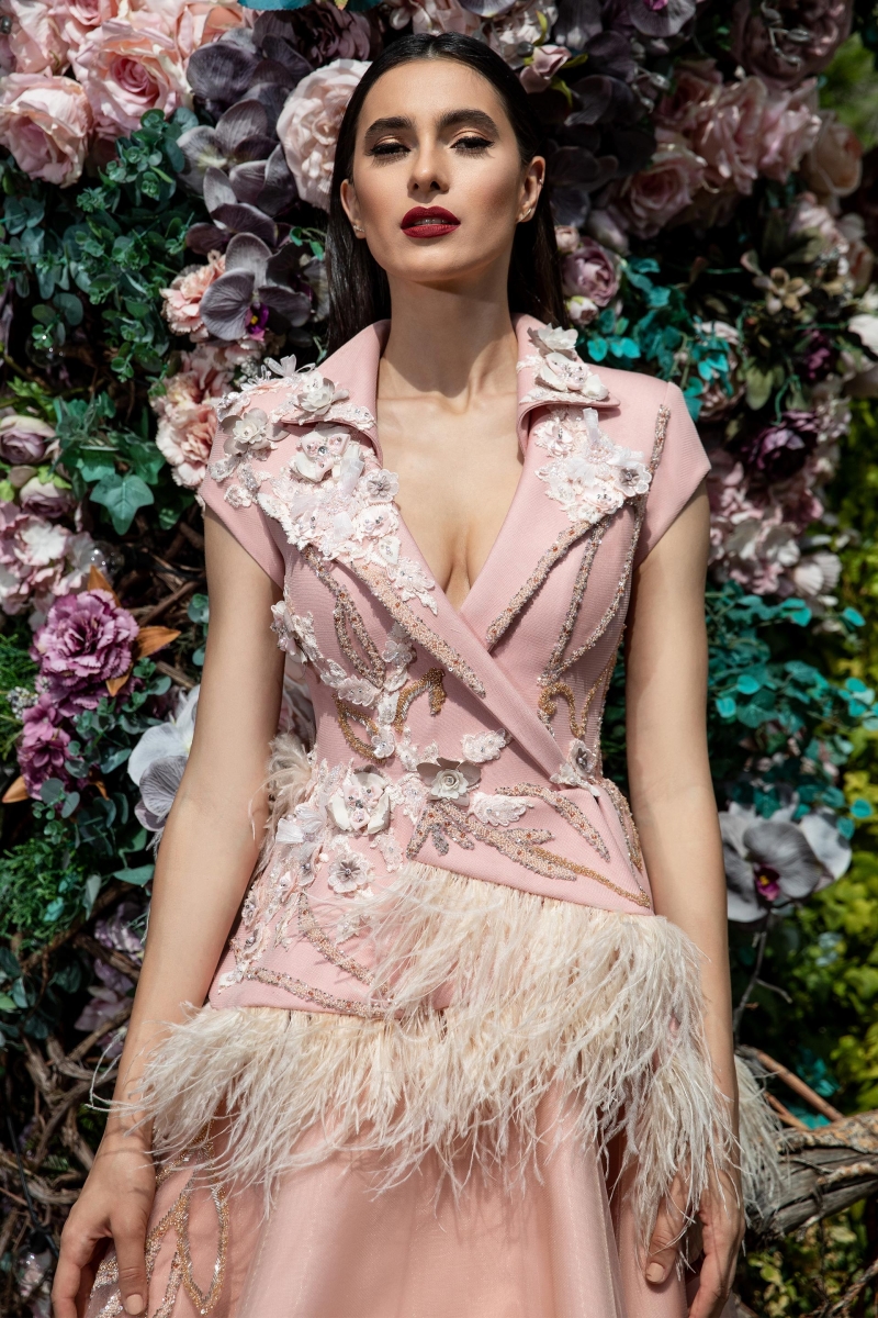2020 Pink Feather Prom Dresses V Neck 3D Flower Appliqued Beaded Celebrity Party Gowns Tea Length Costume Formal Evening Dress