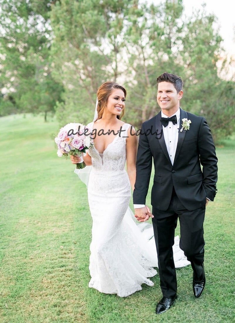 Full Lace Mermaid Wedding Dresses with Detachable Train 2019 V-neck Crystal Sash Outdoor Garden Bridal Gowns Wedding Dress Robe De Mariee