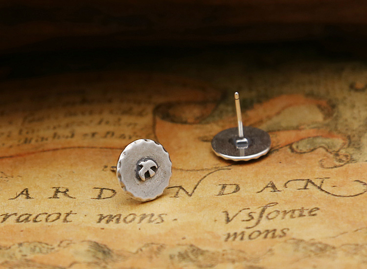 Brand new 925 sterling silver jewelry American hand-made designer antique silver eagle stud earrings for men women