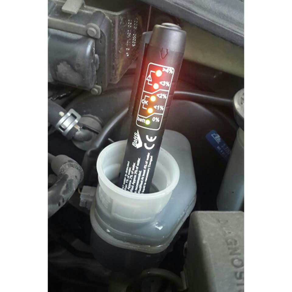 Auto Car Diagnostic Tools Tester Brake Fluid Tester Check Quality 5LED Indicator For DOT3/DOT4 Analysis Detection Tool