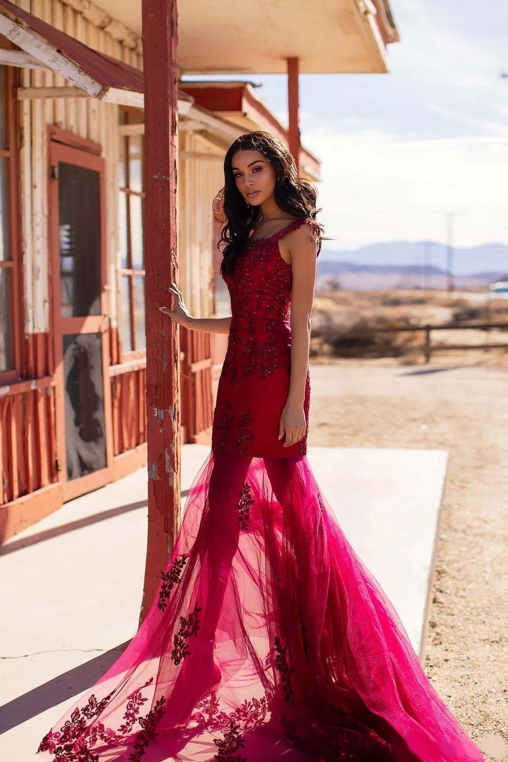 2020 Sweetheart Mermaid Evening Dresses Sexy Backless Sleeveless Lace Appliques Beaded Floor Length Prom Party Gowns