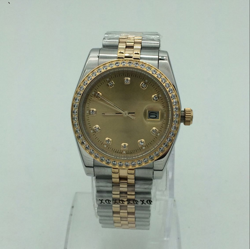 Hot Luxury Mens Watches Diamond Gold Bracelet Strap Fashion Women Designer Watch Couples Wristwatches Montres pour femmes
Hot Luxury Mens Watches Diamond Gold Bracelet Strap Fashion Women Designer Watch Couples Wristwatches Montres pour femmes