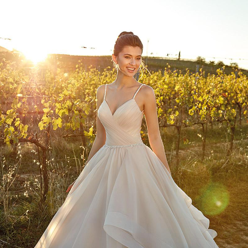 Plus Size Wedding Dresses Spaghetti Straps Tulle Tiered Skirts Beach Wedding Dress Sexy Vestido De Novia Cheap Bridal Gowns