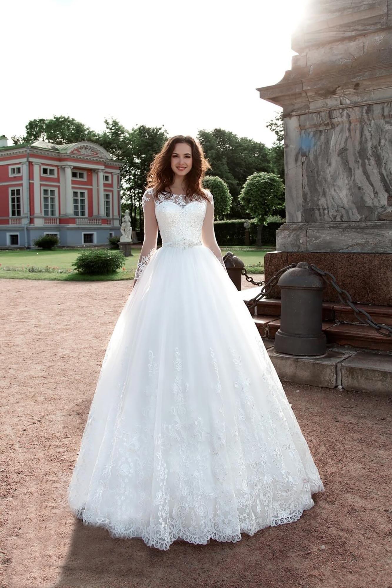 A Plus Size Line Dresses Bateau Neck Long Illusion Sleeves Lace Appliques Bridal Gowns Sweep Train Wedding Dress Vestidos De Noiva ppliques