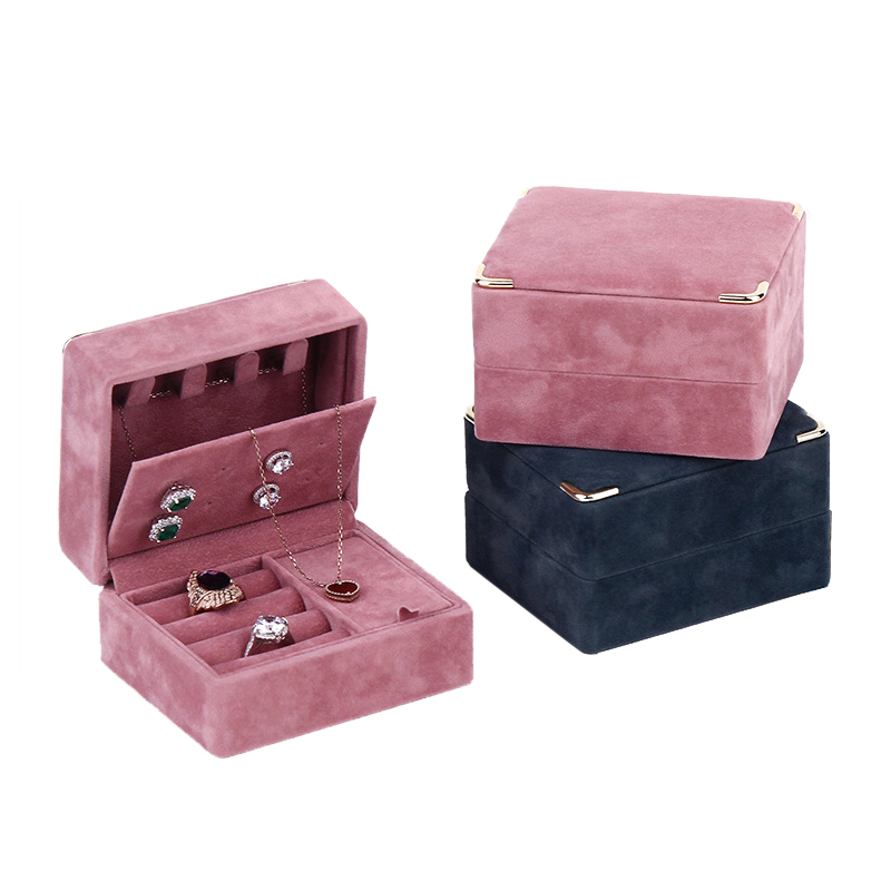Portable Women's Jewelry Organizer Case Mini Jewellery Display Gift Packing Box Storage Earring Necklace Rings Lady Bag
Portable Women's Jewelry Organizer Case Mini Jewellery Display Gift Packing Box Storage Earring Necklace Rings Lady Bag