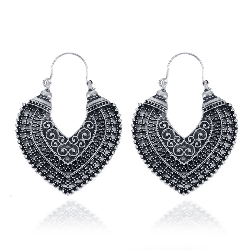 Retro Ethnic Heart Earrings for Women Bohemian Carved Hollowed-out Alloy Hoop Earring Fashion Jewelry Accessories Wholesale, Golden;silver
Retro Ethnic Heart Earrings for Women Bohemian Carved Hollowed-out Alloy Hoop Earring Fashion Jewelry Accessories Wholesale, Golden;silver