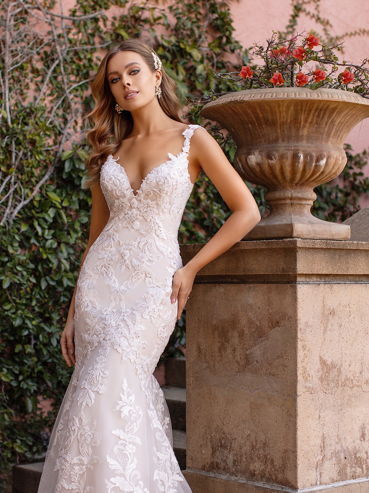 spring mermaid wedding dresses sexy deep v neck lace appliques bridal gowns zipper back beach wedding dress
