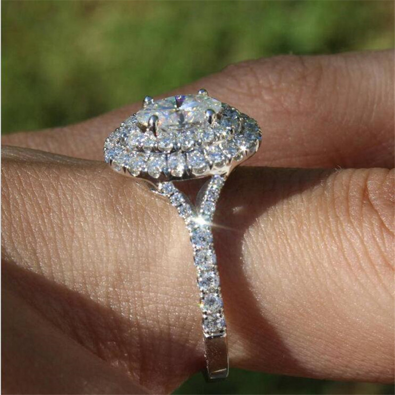 New Arrival Luxury Jewelry 925 Sterling Silver Oval Cut White Topaz CZ Diamond Gemstones Party Eternity Women Wedding Band Ring Gift