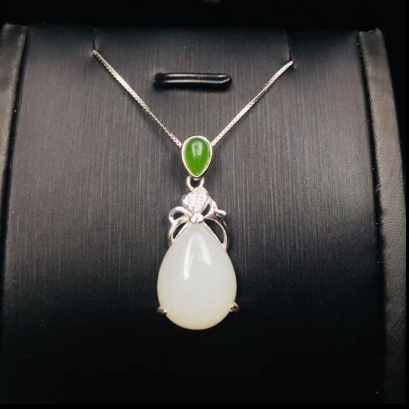 Beautiful 925 Sterling Silver White HeTian Jade Water Drop Design Lucky Pendant + Chain Necklace Fine Jewelry Charm Gift
Beautiful 925 Sterling Silver White HeTian Jade Water Drop Design Lucky Pendant + Chain Necklace Fine Jewelry Charm Gift