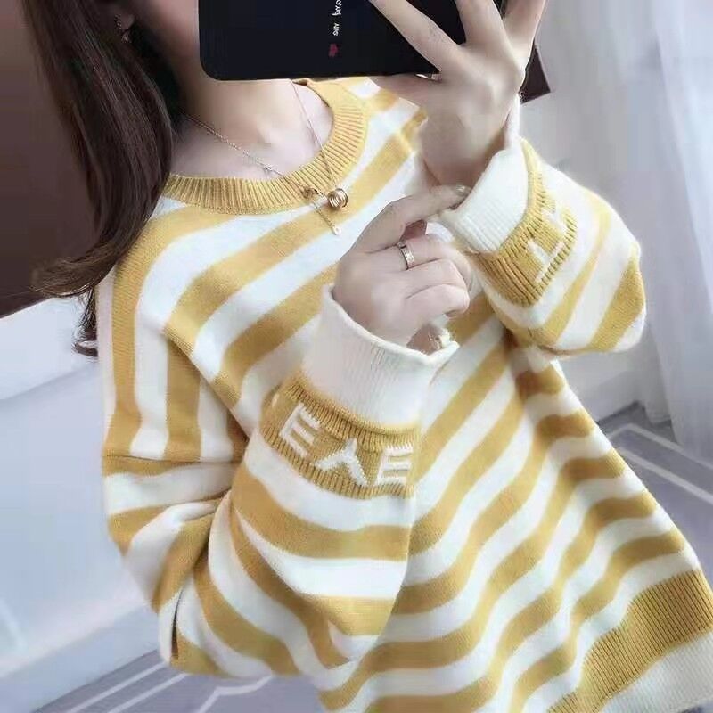 2019 autumn and winter new sweater student fashion round neck long sleeve striped wide hooded bottom knitting, Blue
2019 autumn and winter new sweater student fashion round neck long sleeve striped wide hooded bottom knitting, Blue