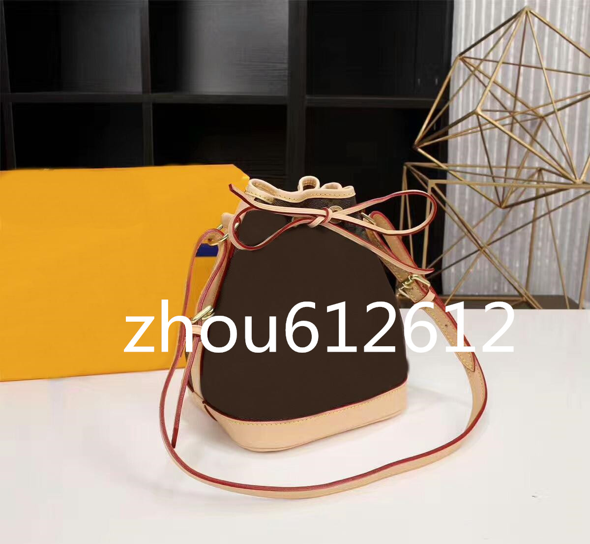 Newest two colors M40817 Noe Bb Women Handbags Iconic Bags Shoulder Bags Totes Cross Body Bag Clutches Evening CLUTCHES bucket bag N41220, Brown
Newest two colors M40817 Noe Bb Women Handbags Iconic Bags Shoulder Bags Totes Cross Body Bag Clutches Evening CLUTCHES bucket bag N41220, Brown