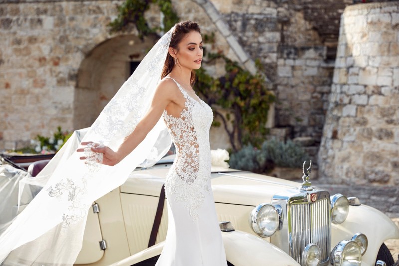 Eddy K 2019 Mermaid Wedding Dresses V Neck Lace Appliques Satin Sweep Train Long Bridal Gowns Plus Size Beach Boho robe de mariée
